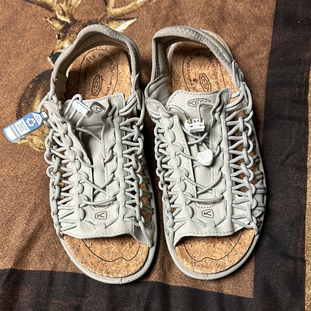 Keen Light tan Woven Sandals